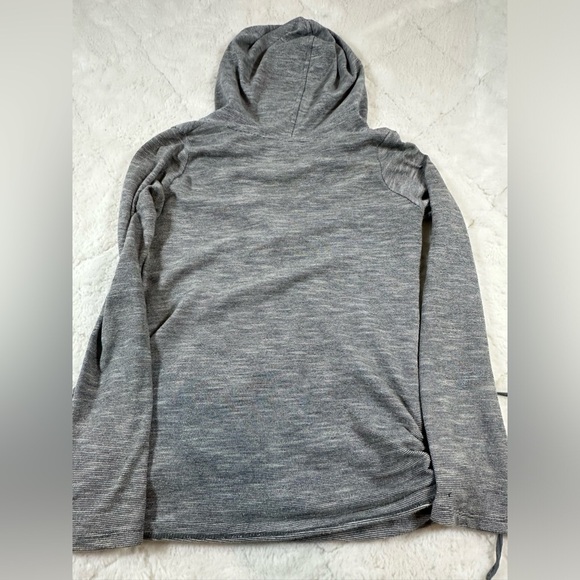 Roxy women’s juniors hooded pullover shirt pull string side - Picture 6 of 8